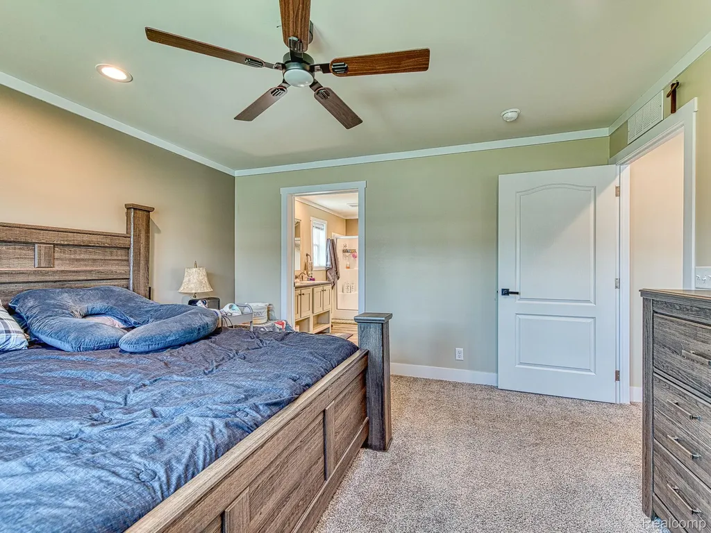 501 Washington Sumpter Township MI 48111
