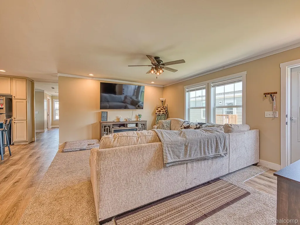 501 Washington Sumpter Township MI 48111