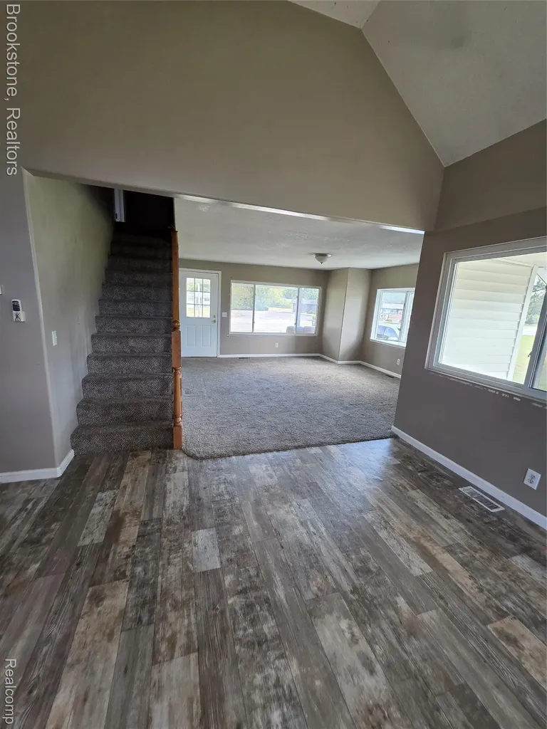 13021 N Saginaw Road Vienna Charter Township MI 48420