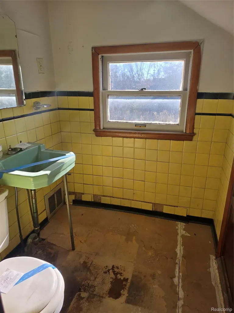 14681 Tuller Street Detroit City MI 48238