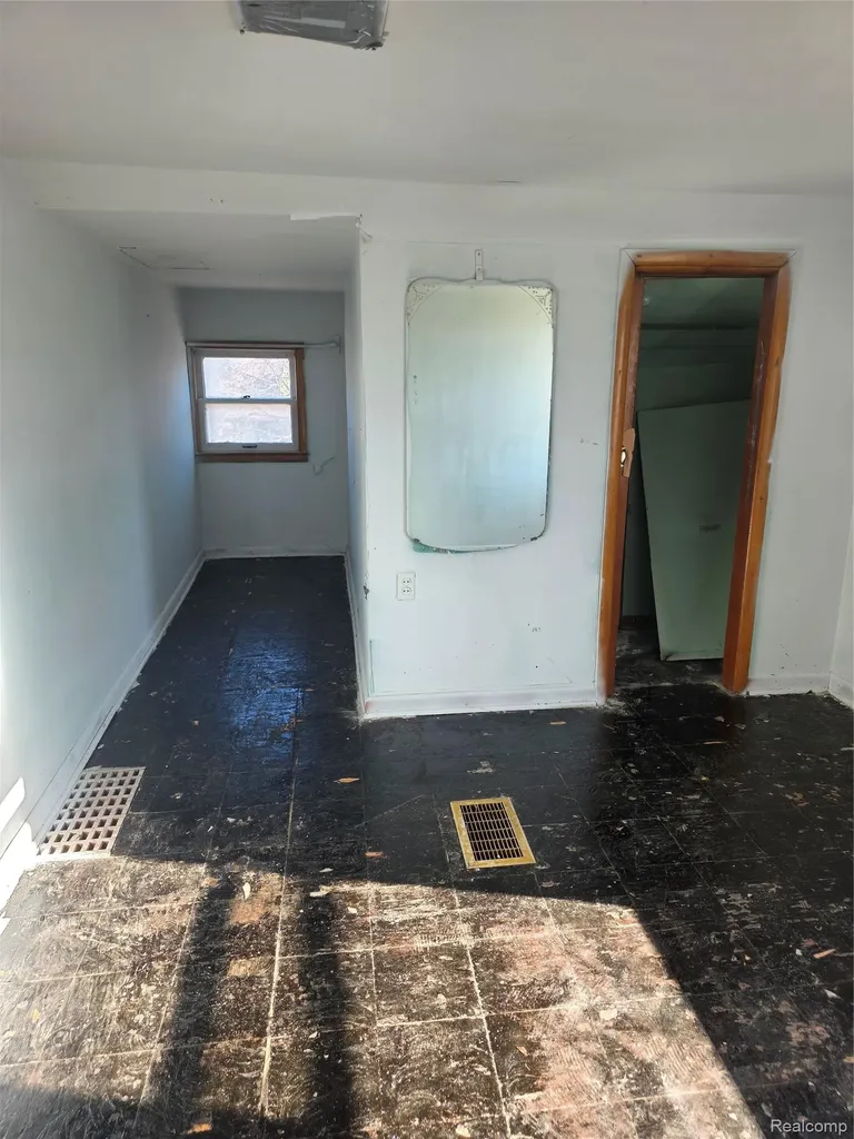 14681 Tuller Street Detroit City MI 48238