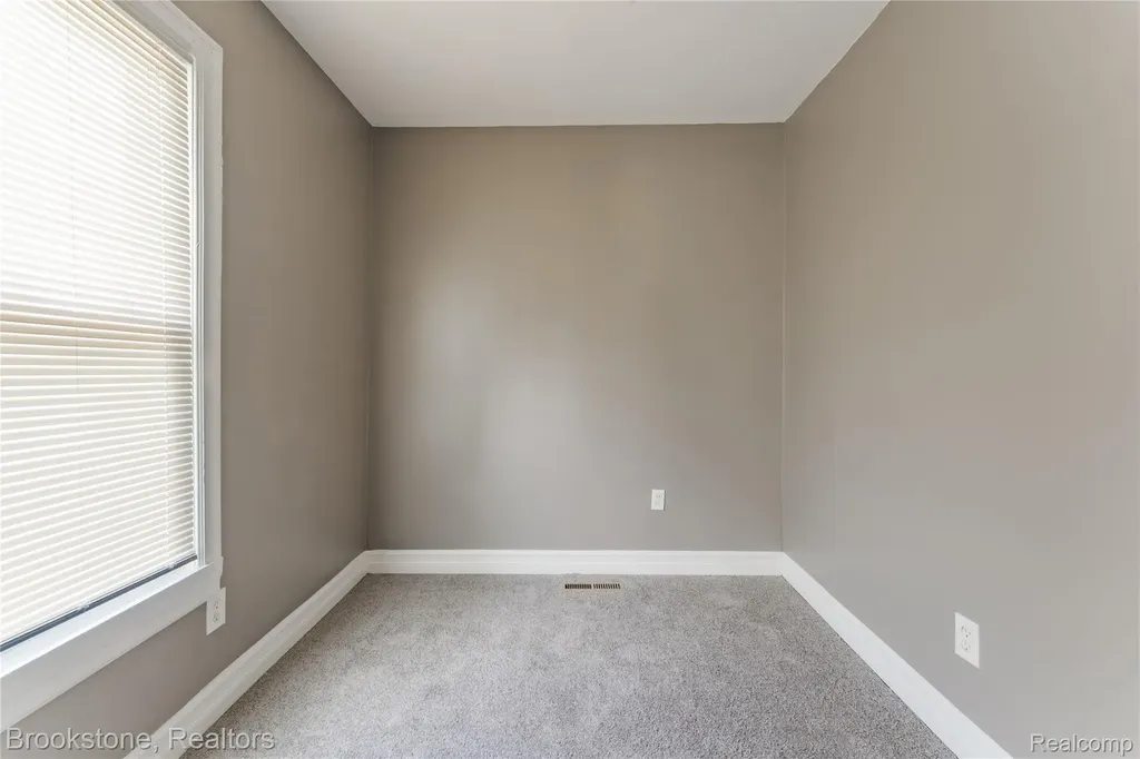 744 Saint Clair Street Pontiac City MI 48340