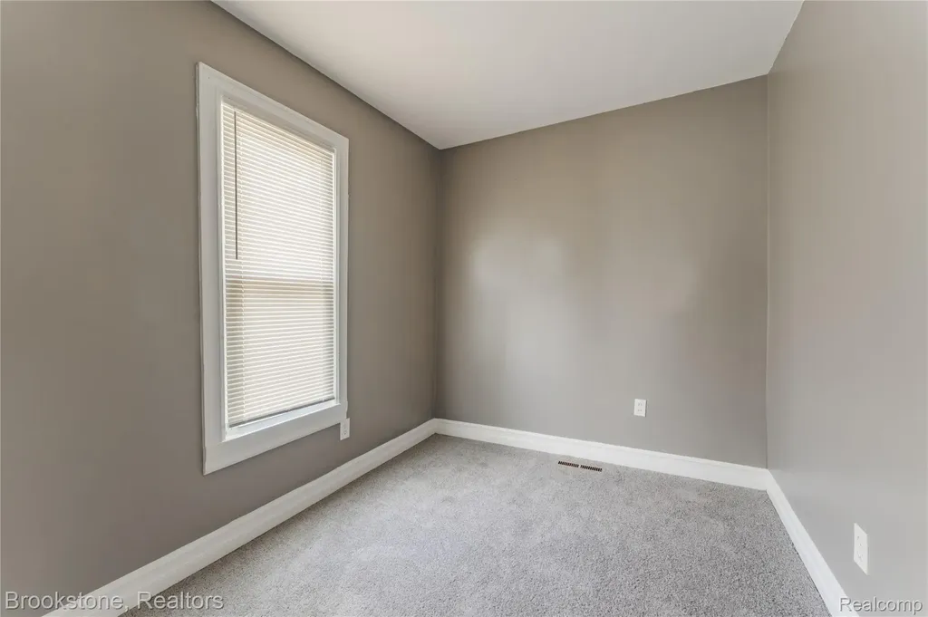 744 Saint Clair Street Pontiac City MI 48340