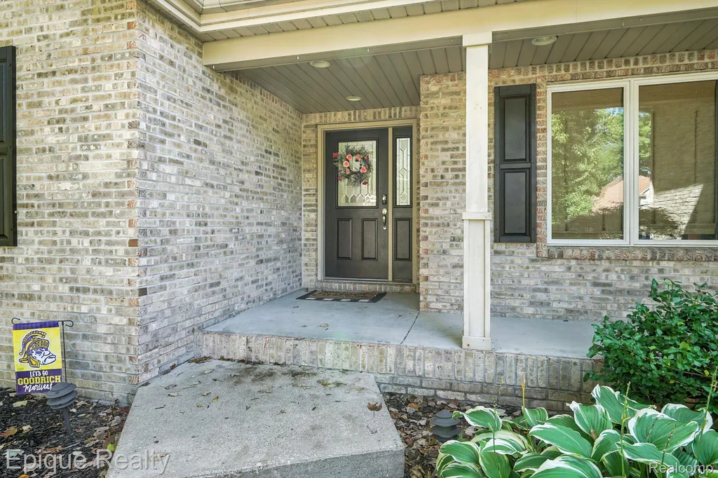 9446 Fair Oaks Drive Goodrich Village MI 48438