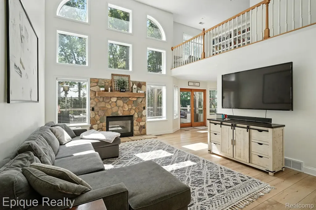 9446 Fair Oaks Drive Goodrich Village MI 48438