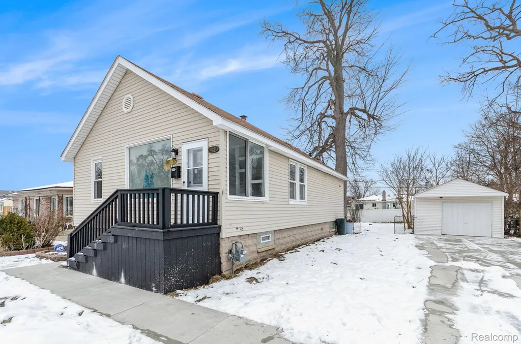 14231 Fordline Street Southgate City MI 48195