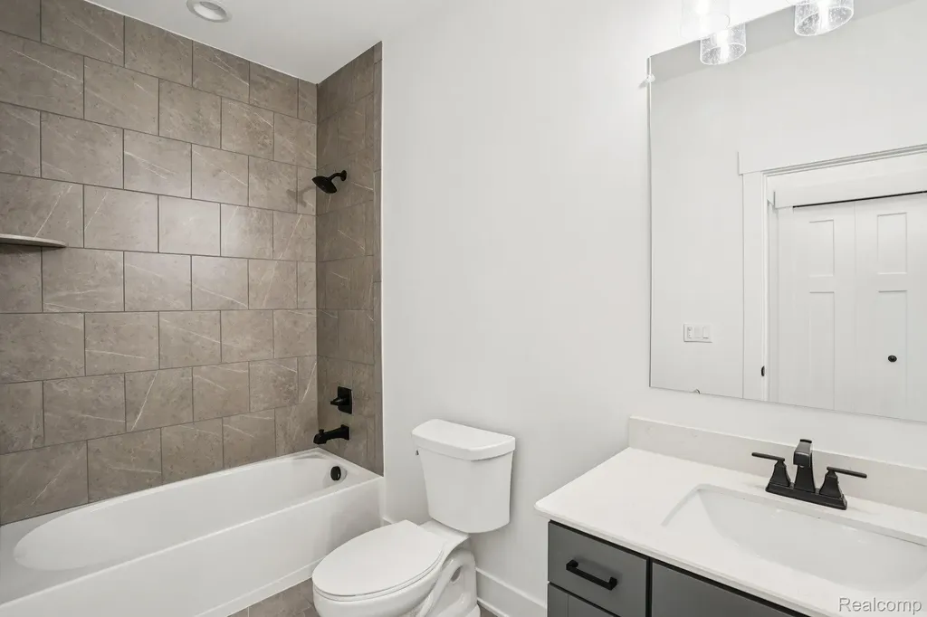 22615 Novi Road Novi City MI 48375