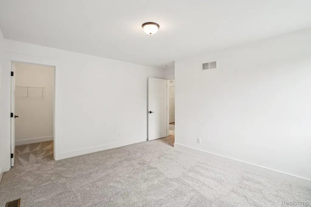 22615 Novi Road Novi City MI 48375
