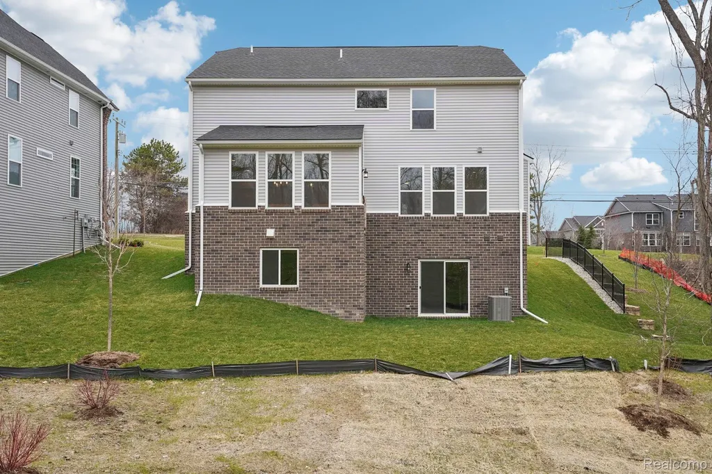 22615 Novi Road Novi City MI 48375