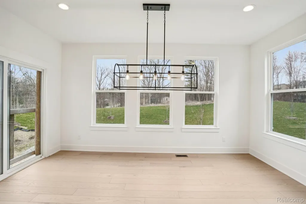 22615 Novi Road Novi City MI 48375
