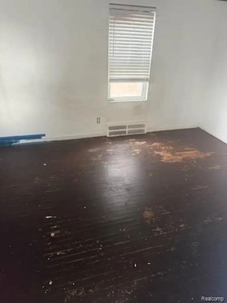 13674 Wadsworth Street Detroit City MI 48227