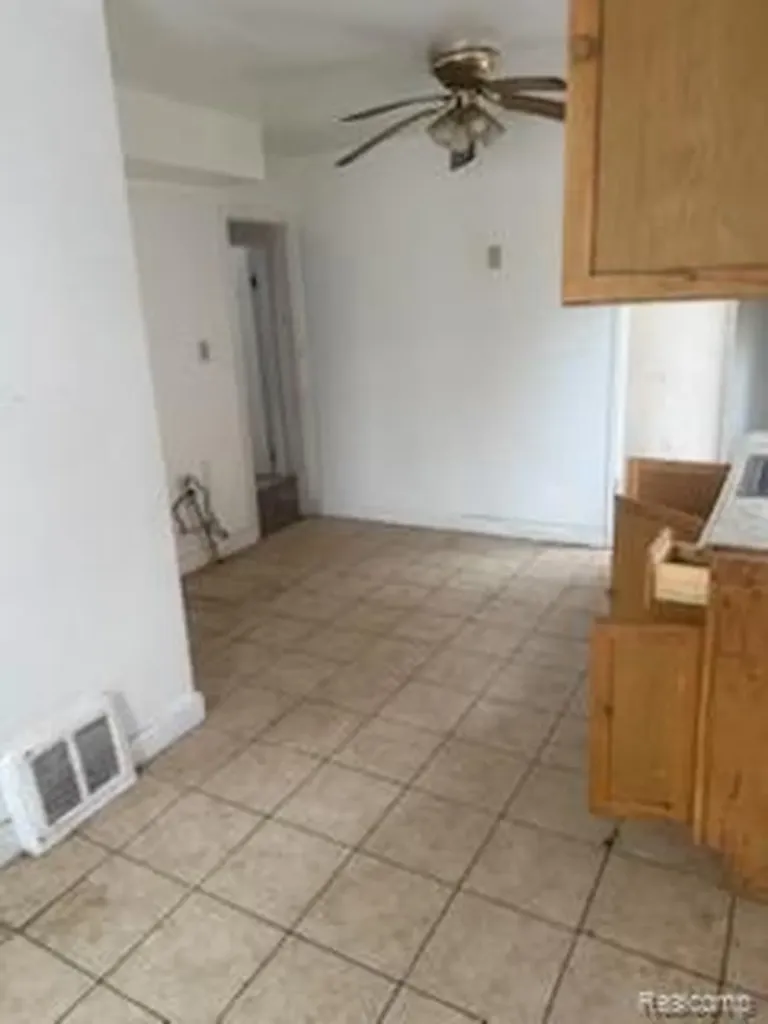 13674 Wadsworth Street Detroit City MI 48227