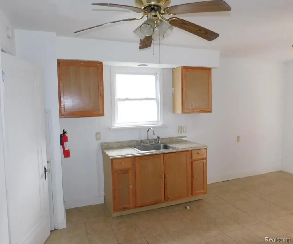 13674 Wadsworth Street Detroit City MI 48227