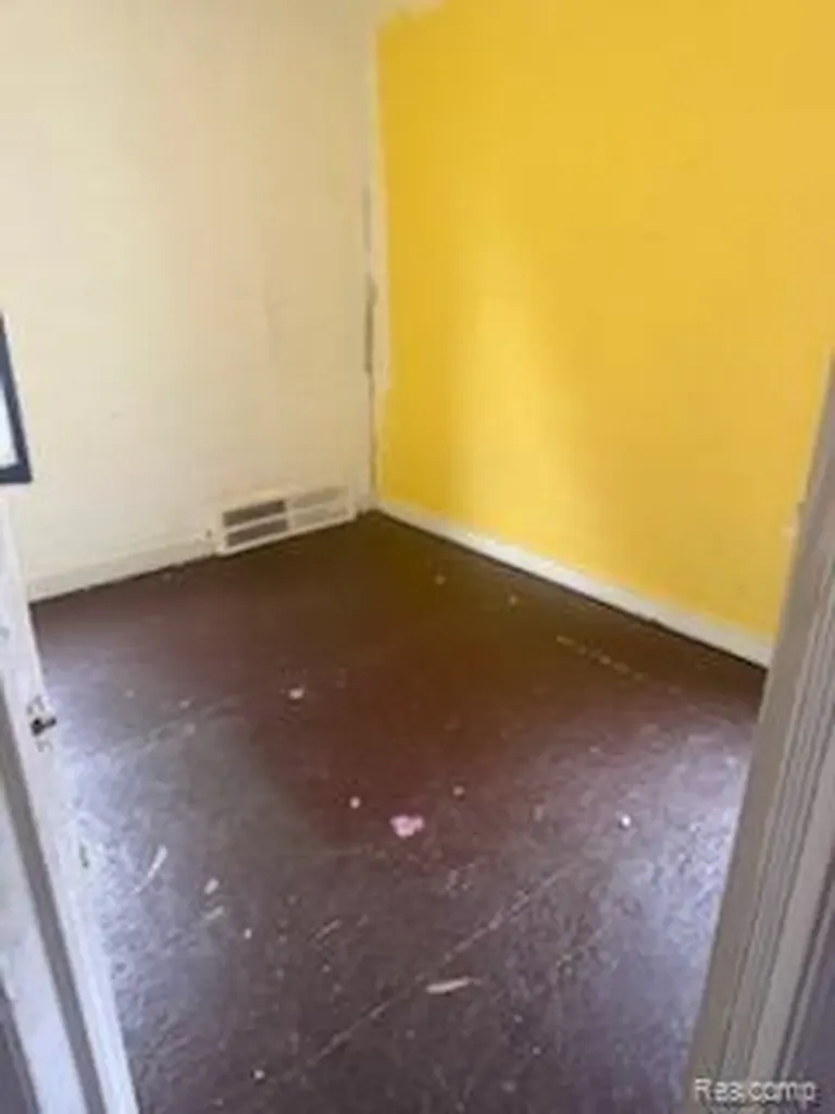 13674 Wadsworth Street Detroit City MI 48227