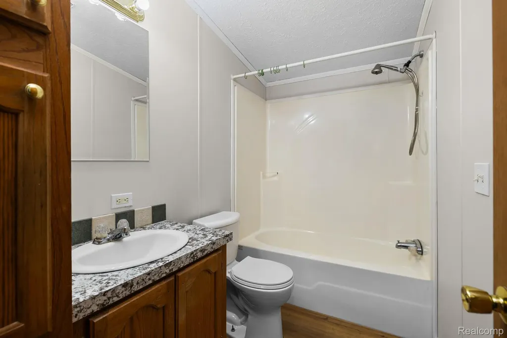 2836 Lone Pine Road Hayes Township MI 49735