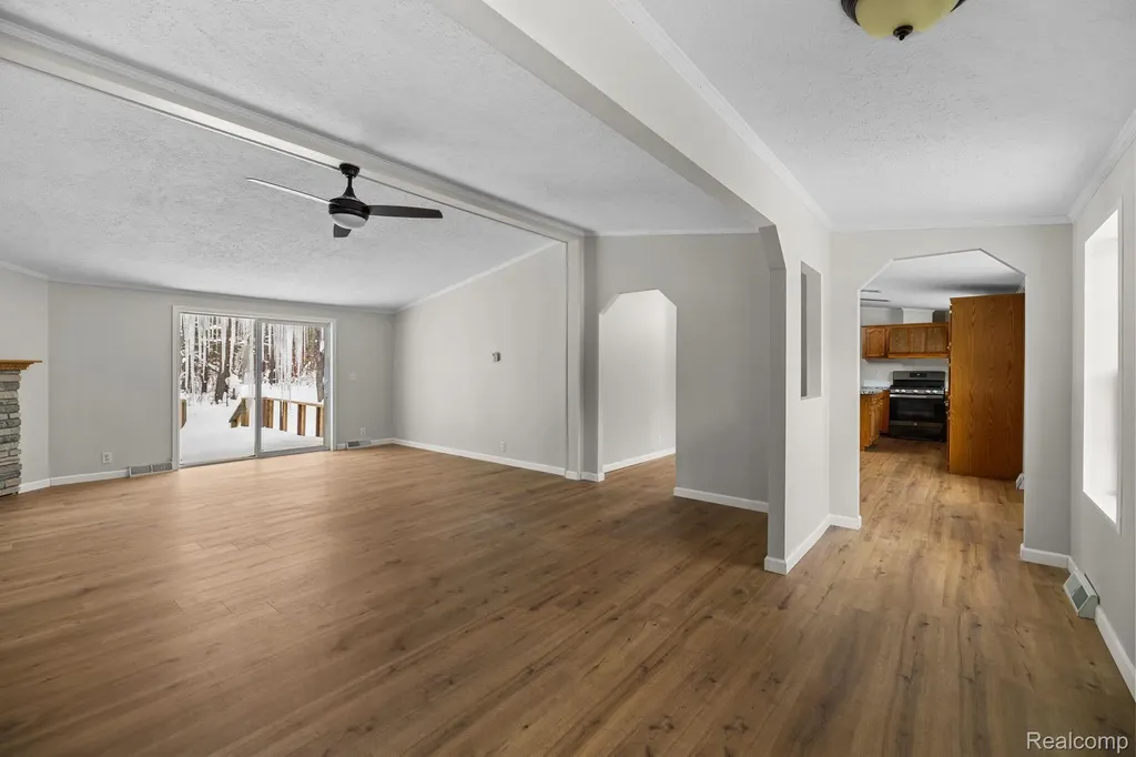 2836 Lone Pine Road Hayes Township MI 49735