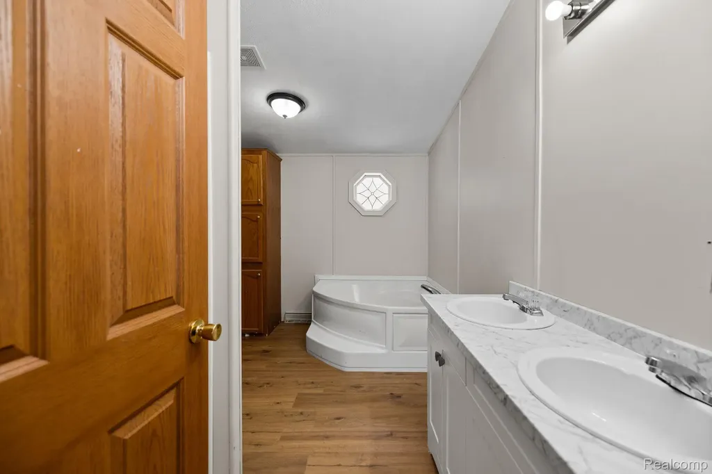 2836 Lone Pine Road Hayes Township MI 49735