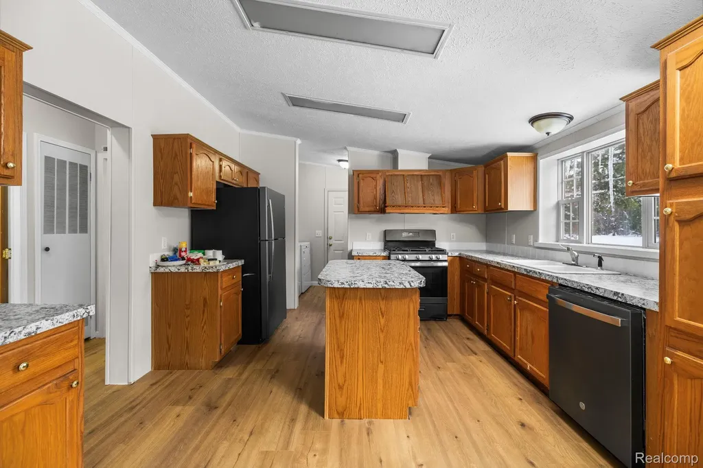 2836 Lone Pine Road Hayes Township MI 49735