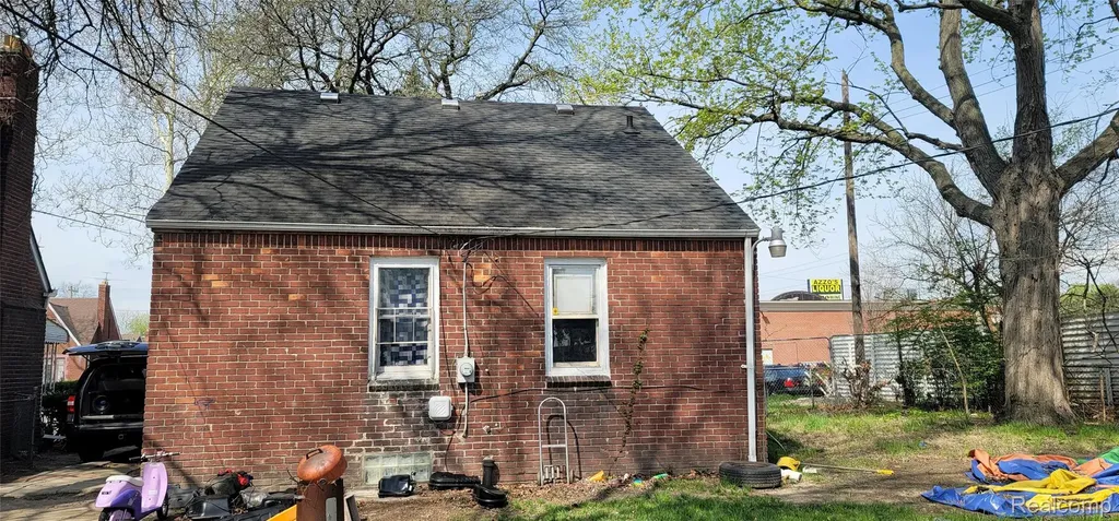 20502 Riopelle Street Highland Park City MI 48203