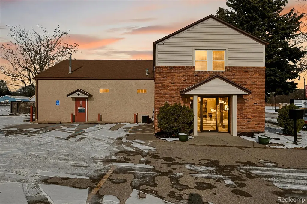 36050 Goddard Road Romulus City MI 48174