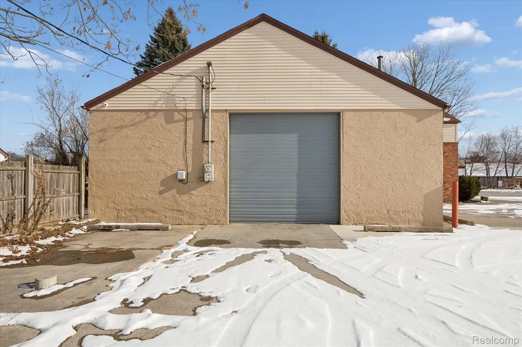 36050 Goddard Road Romulus City MI 48174