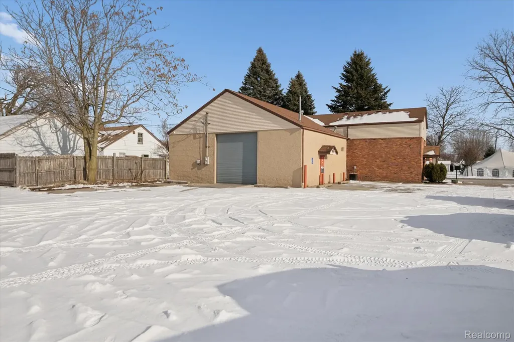 36050 Goddard Road Romulus City MI 48174