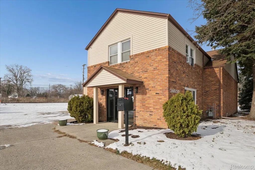 36050 Goddard Road Romulus City MI 48174