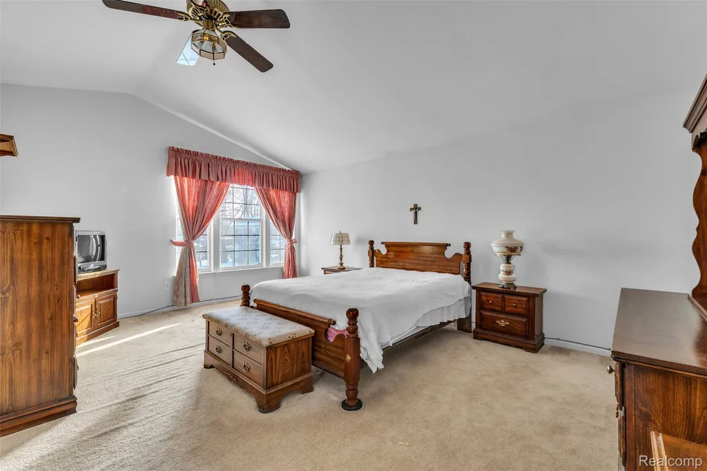 33838 Whitewood Place Westland City MI 48185