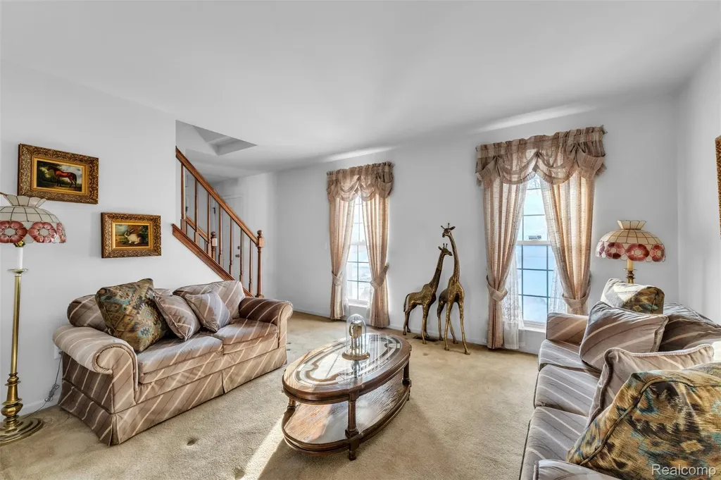 33838 Whitewood Place Westland City MI 48185