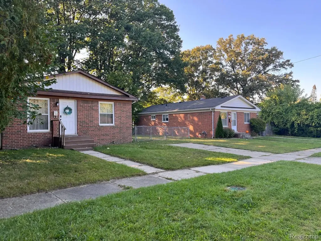 26387 N Alden Street N Madison Heights City MI 48071