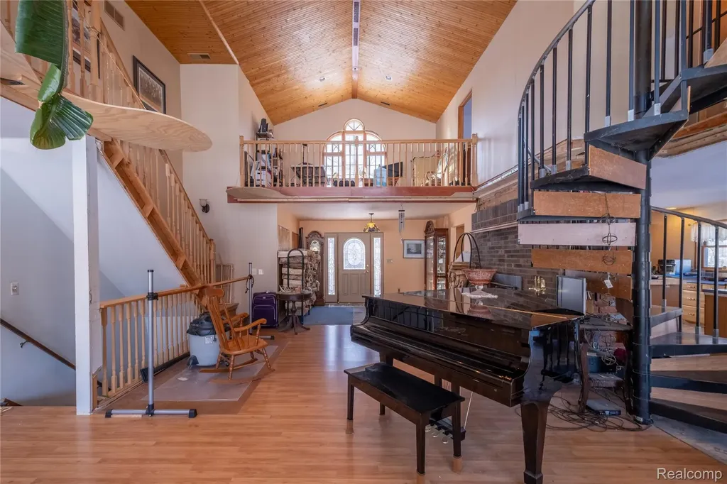 1191 Gage Road Holly Village MI 48442