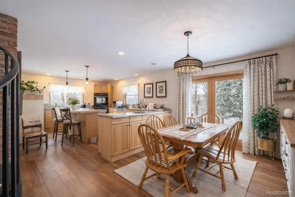 1191 Gage Road Holly Village MI 48442