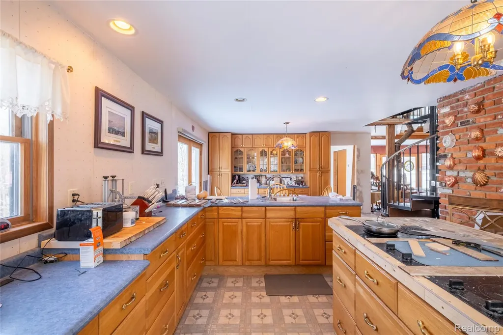 1191 Gage Road Holly Village MI 48442
