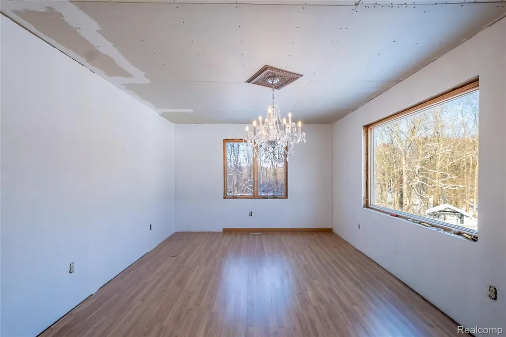 1191 Gage Road Holly Village MI 48442