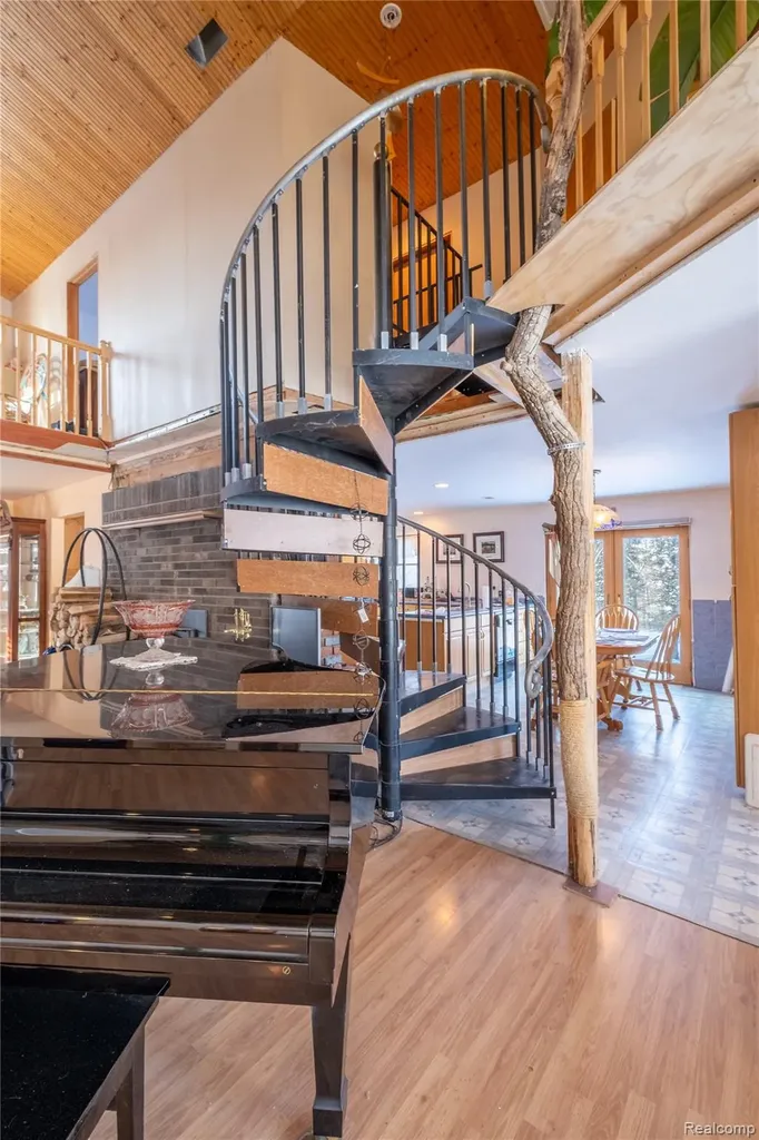 1191 Gage Road Holly Village MI 48442