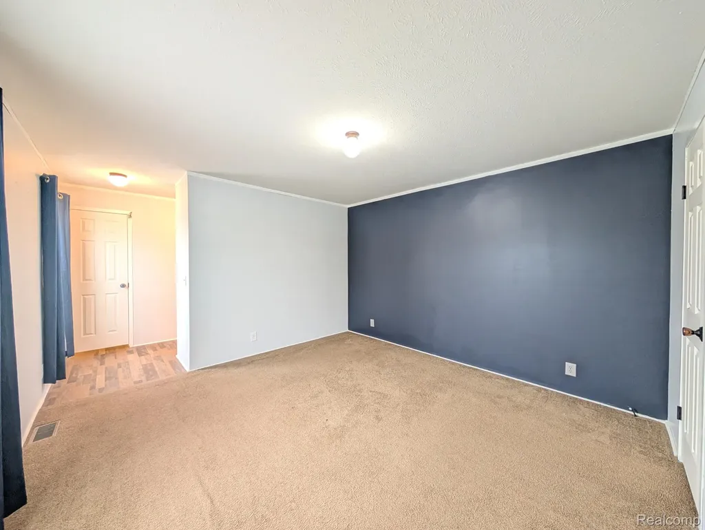 11045 Woodland Ridge Court Green Oak Township MI 48178