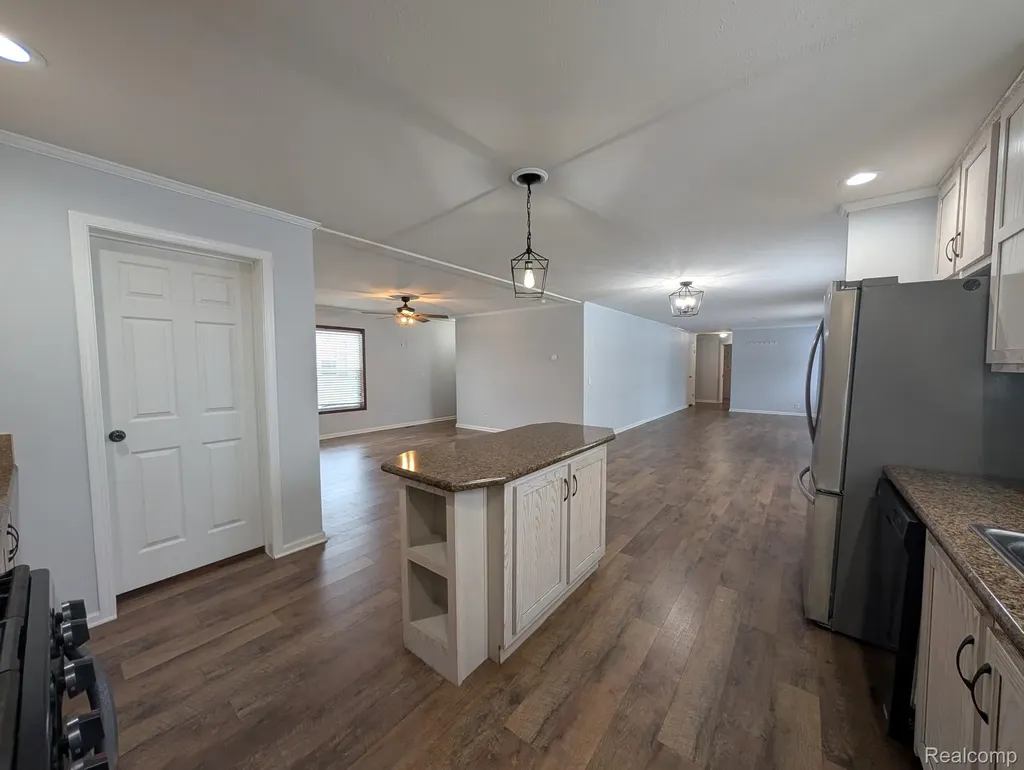 11045 Woodland Ridge Court Green Oak Township MI 48178