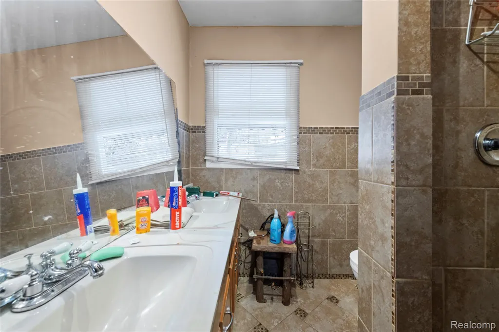 215 W Ainsworth Street Ypsilanti City MI 48197
