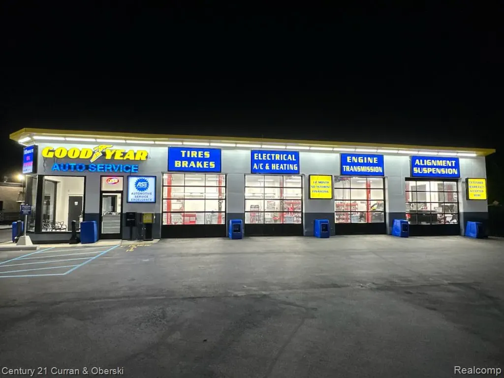 3912 Pelham Street Dearborn Heights City MI 48125