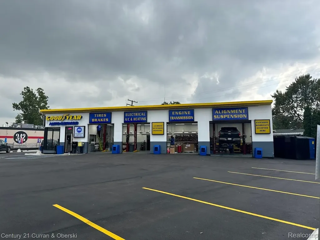 3912 Pelham Street Dearborn Heights City MI 48125