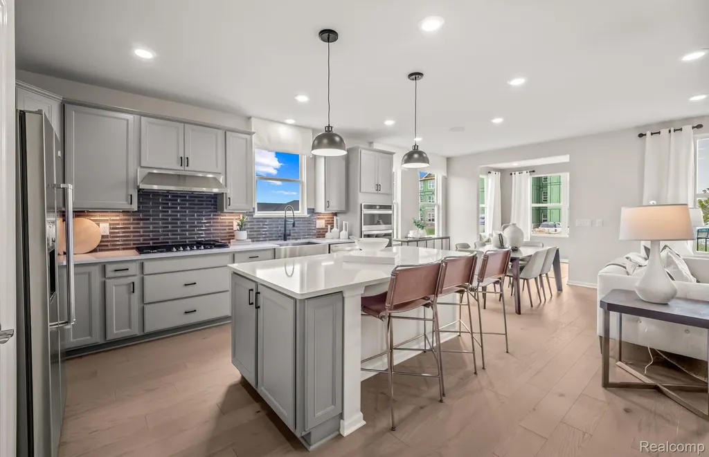 42775 Arbor Drive Clinton Charter Township MI 48038