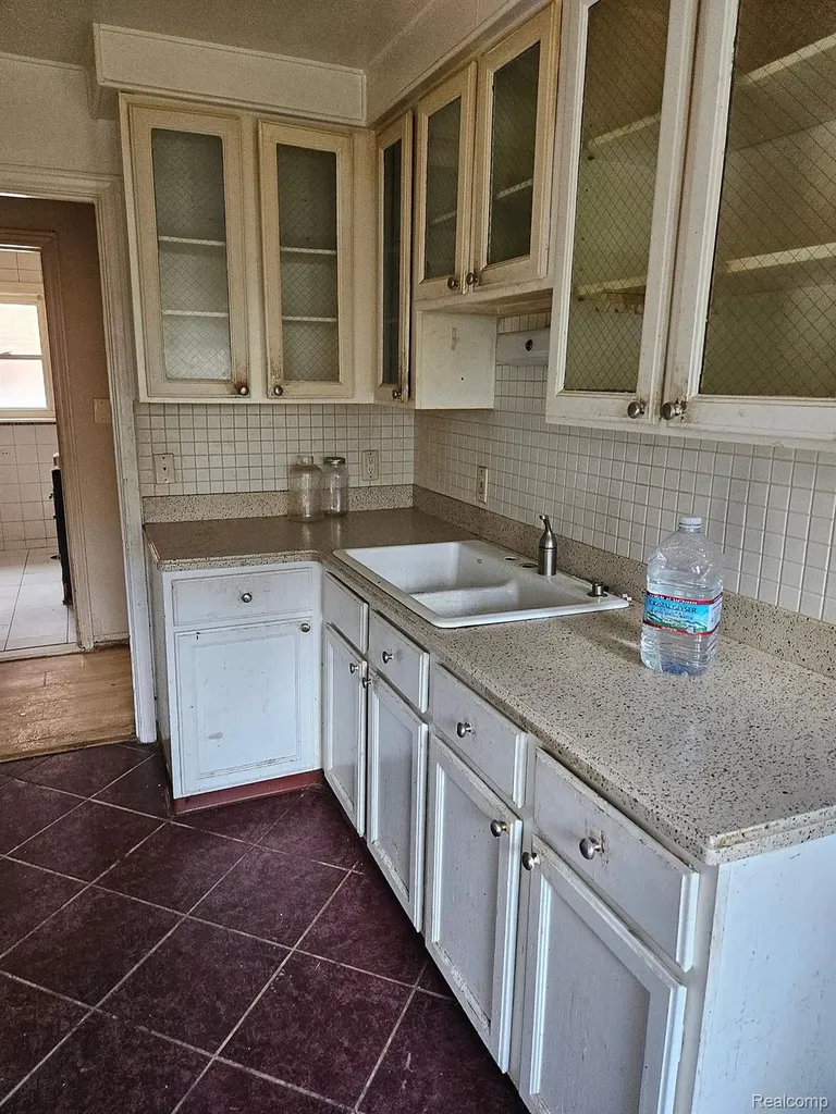 18627 Rutherford Street Detroit City MI 48235