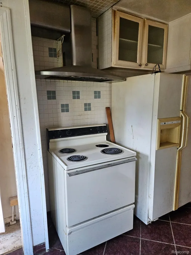 18627 Rutherford Street Detroit City MI 48235