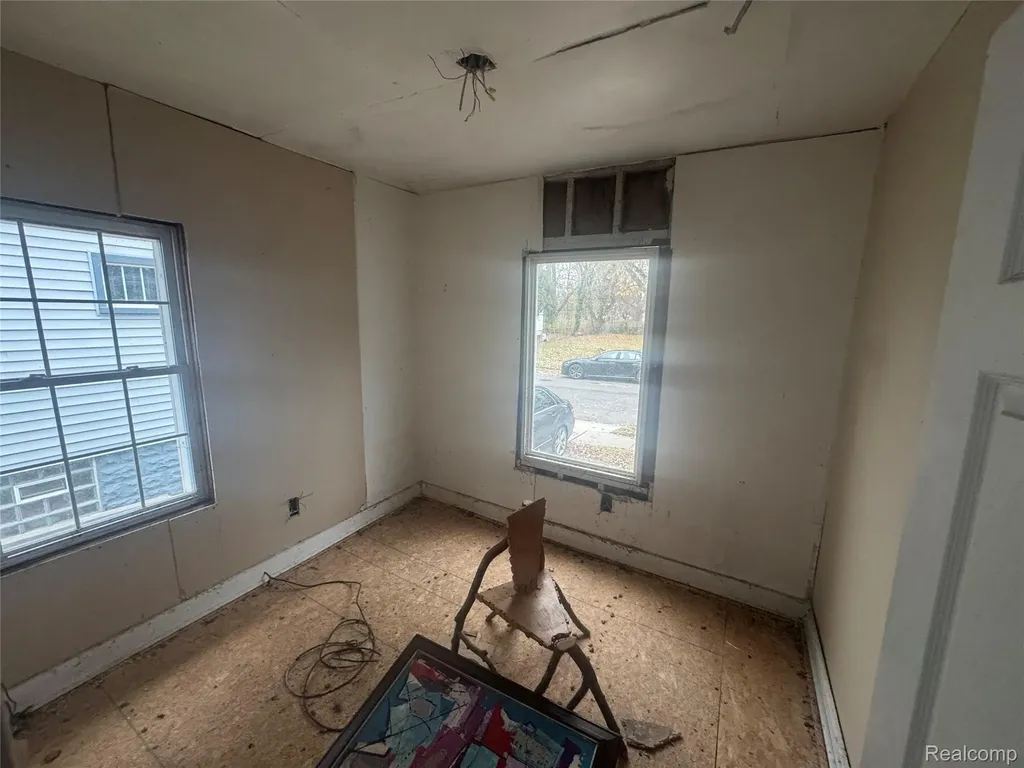 17229 Heyden Street Detroit City MI 48219