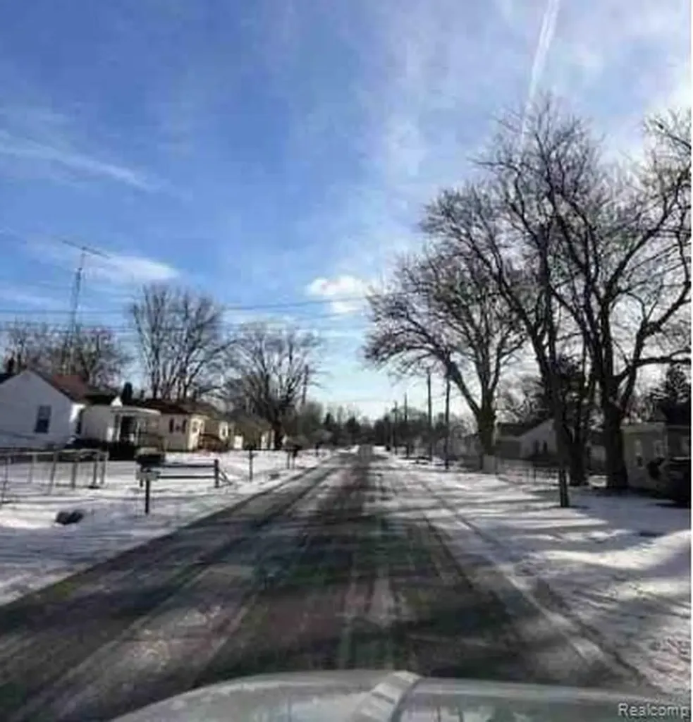 2144 Webber Avenue Burton City MI 48529
