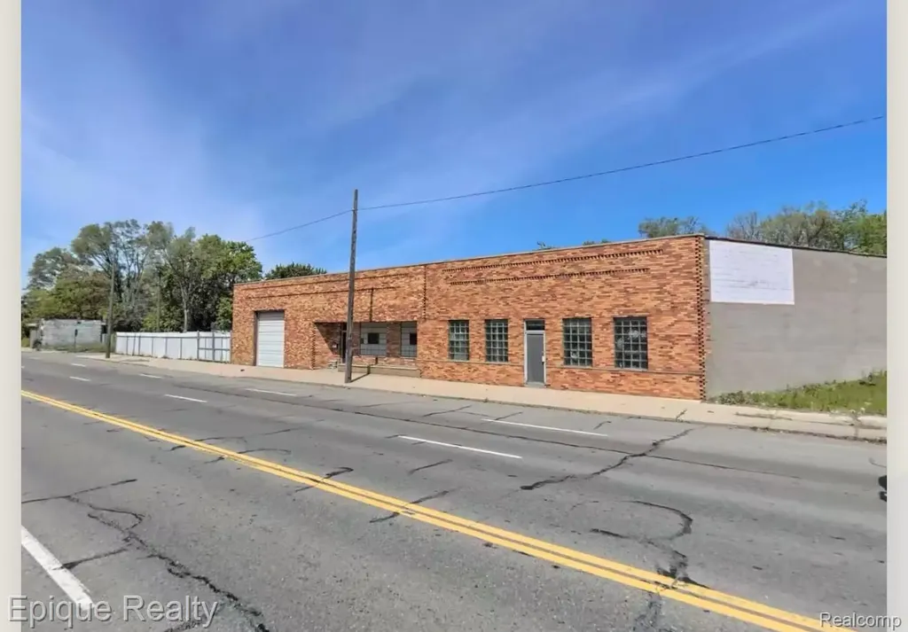 5431 E Davison Street E Detroit City MI 48212