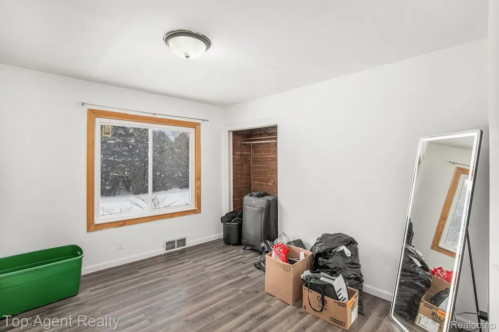 45945 N Gratiot Avenue Macomb Township MI 48042