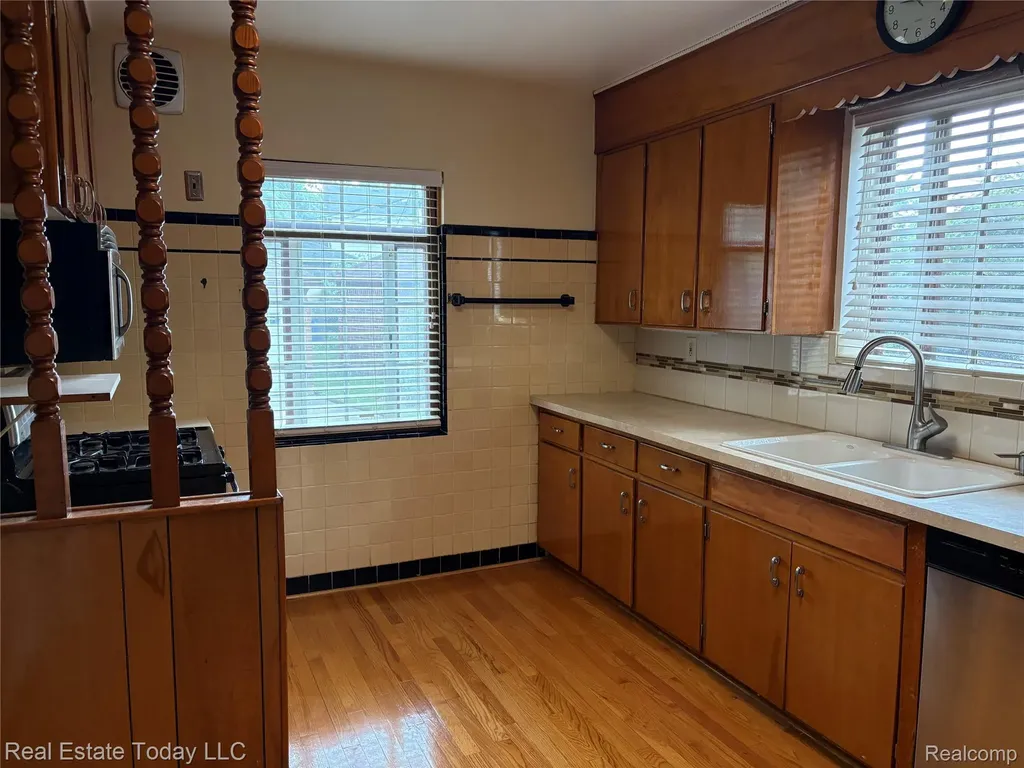 3529 Sherbourne Road Detroit City MI 48221