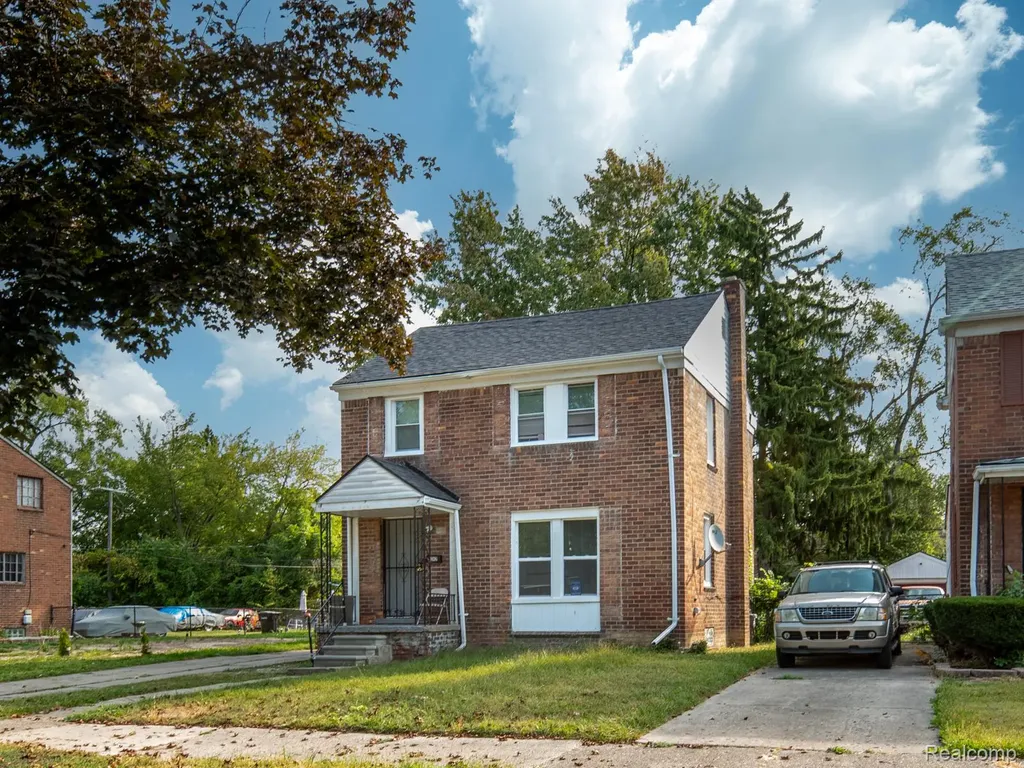 326 Eastlawn Street Detroit City MI 48215