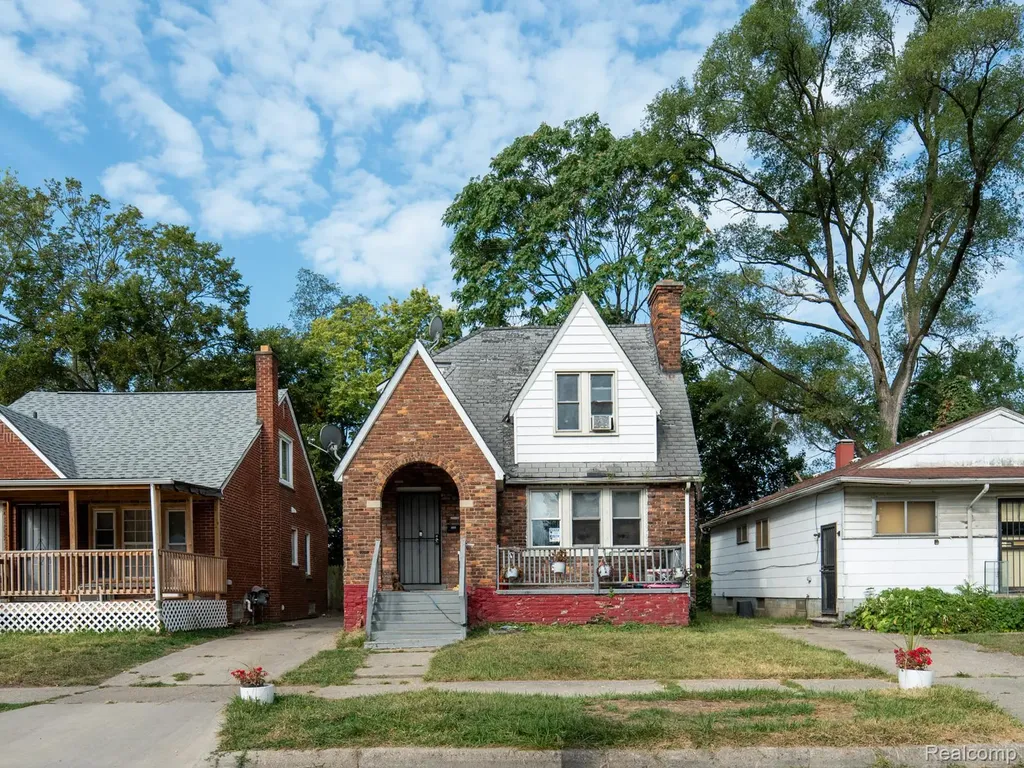 326 Eastlawn Street Detroit City MI 48215